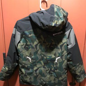 boys spyder snow coatsize 12